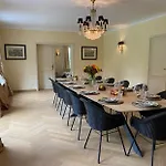 Wood Side Avec Piscine Вилла *