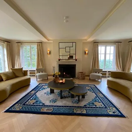 Wood Side Avec Piscine Dinant