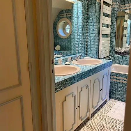 Wood Side Avec Piscine Dinant